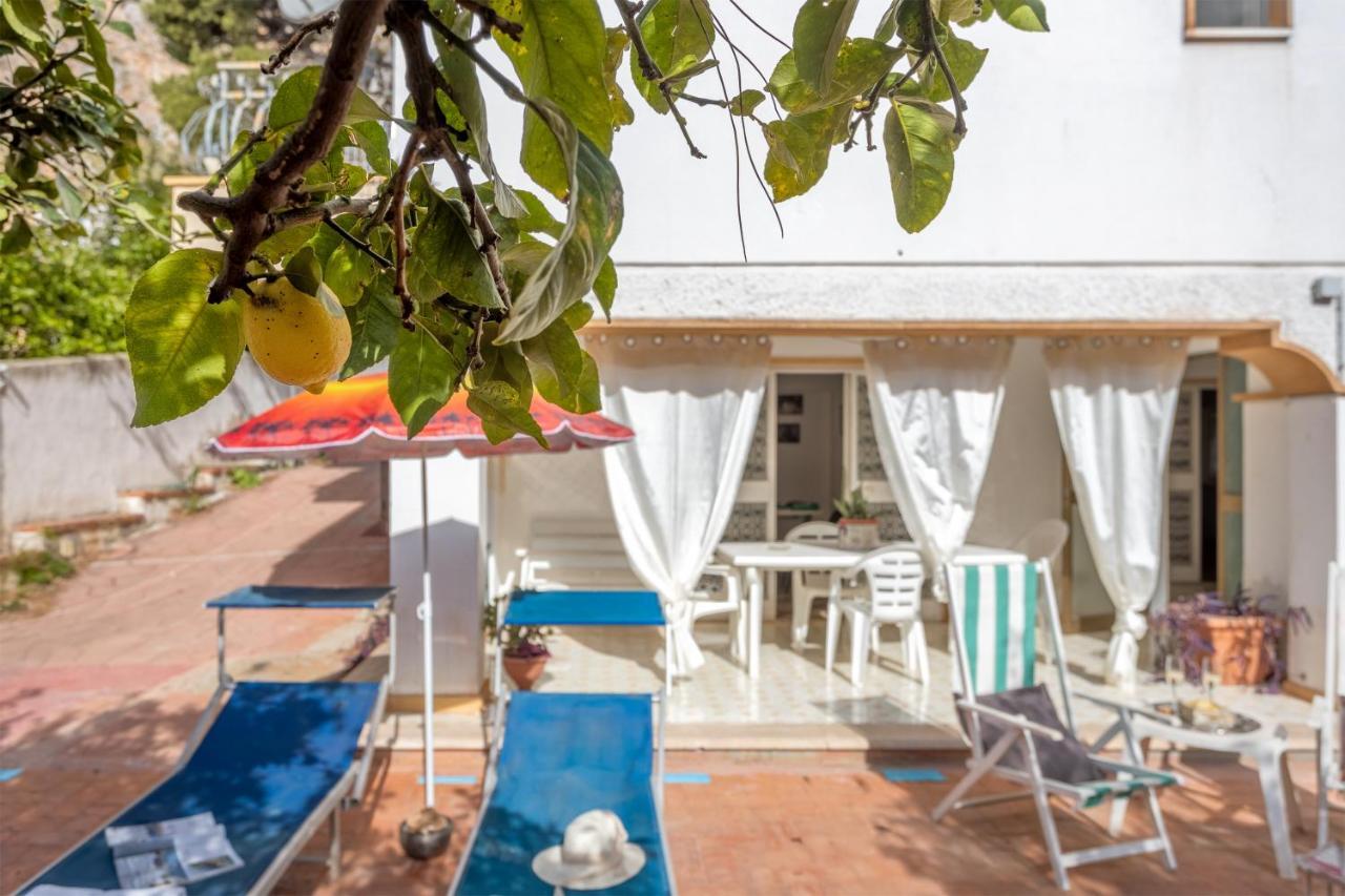 Casa In Villa A Mondello-700M Dal Mare Palermo Exteriér fotografie
